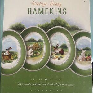 Williams Sonoma Vintage Bunny Ramekins - Green and White